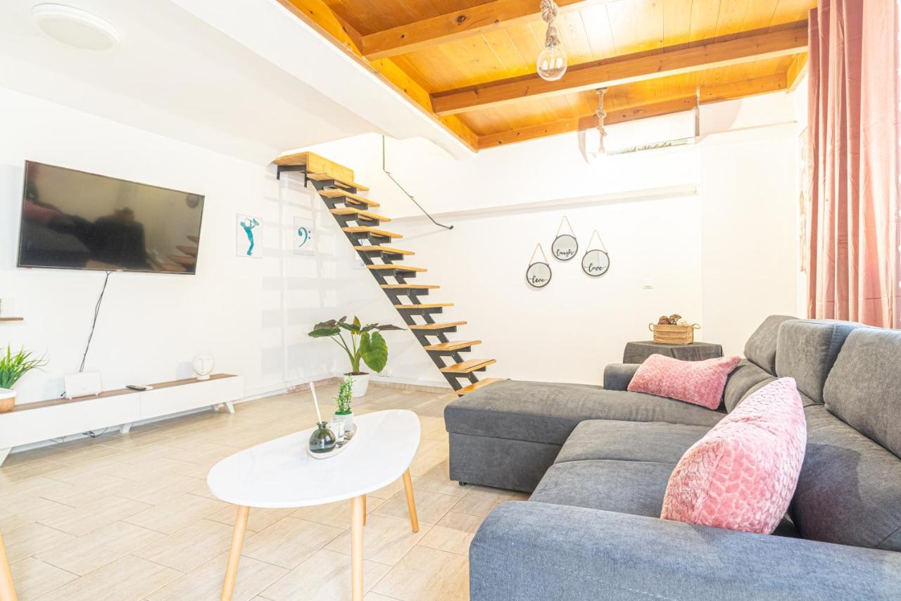 New Loft In The Heart Of City Center Iráklio Kültér fotó